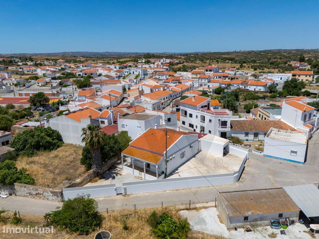 Moradia T3 Totalmente Remodelada em 2025 com 528 m2 de Terreno | Azinh - Grande imagem: 3/31