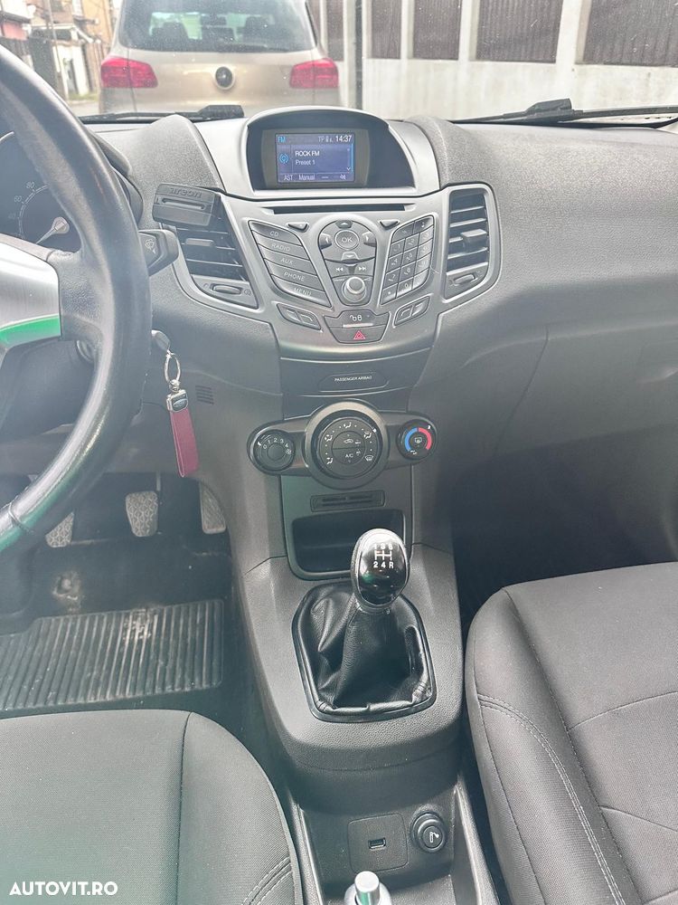 Ford Fiesta 1.5 TDCi Titanium - 18