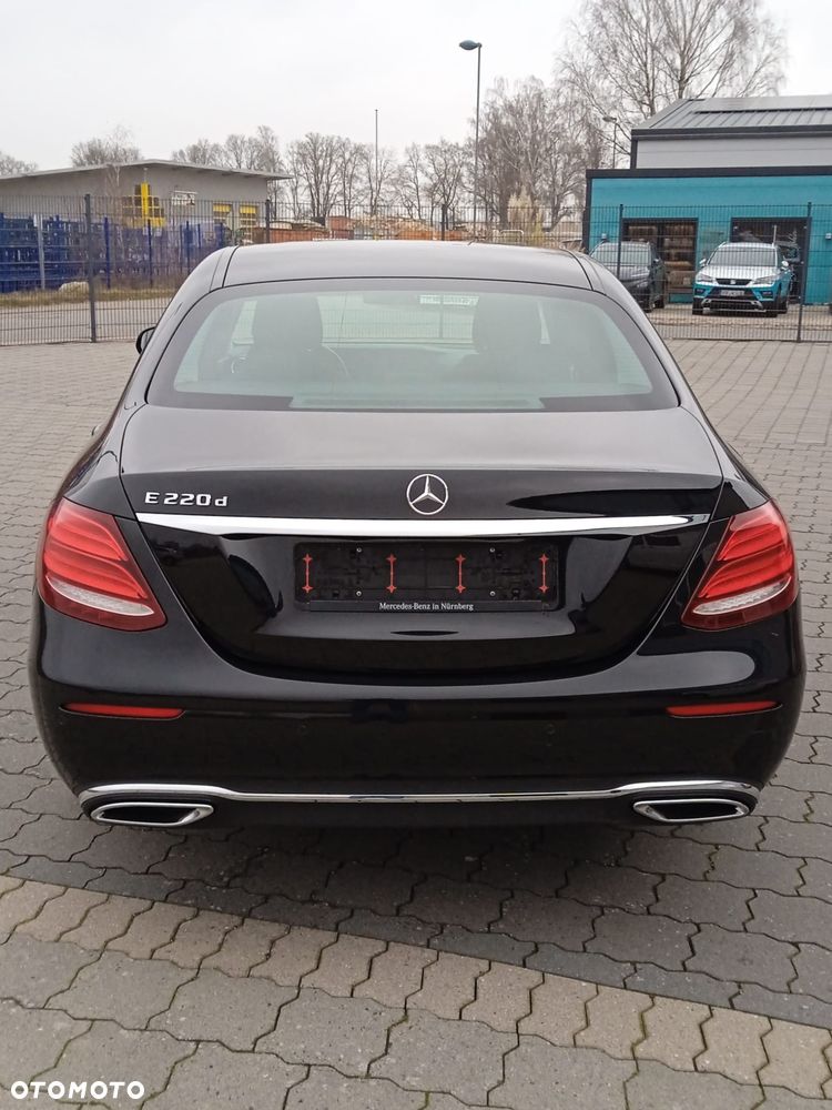 Mercedes-Benz Klasa E 220 d 9G-TRONIC Avantgarde - 10