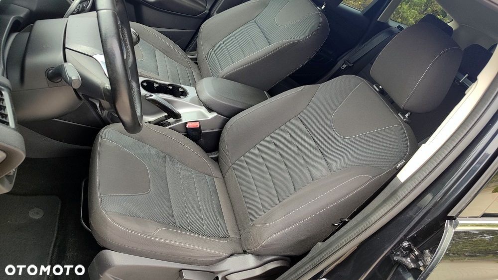 Ford Kuga 2.0 TDCi 2x4 Trend - 25