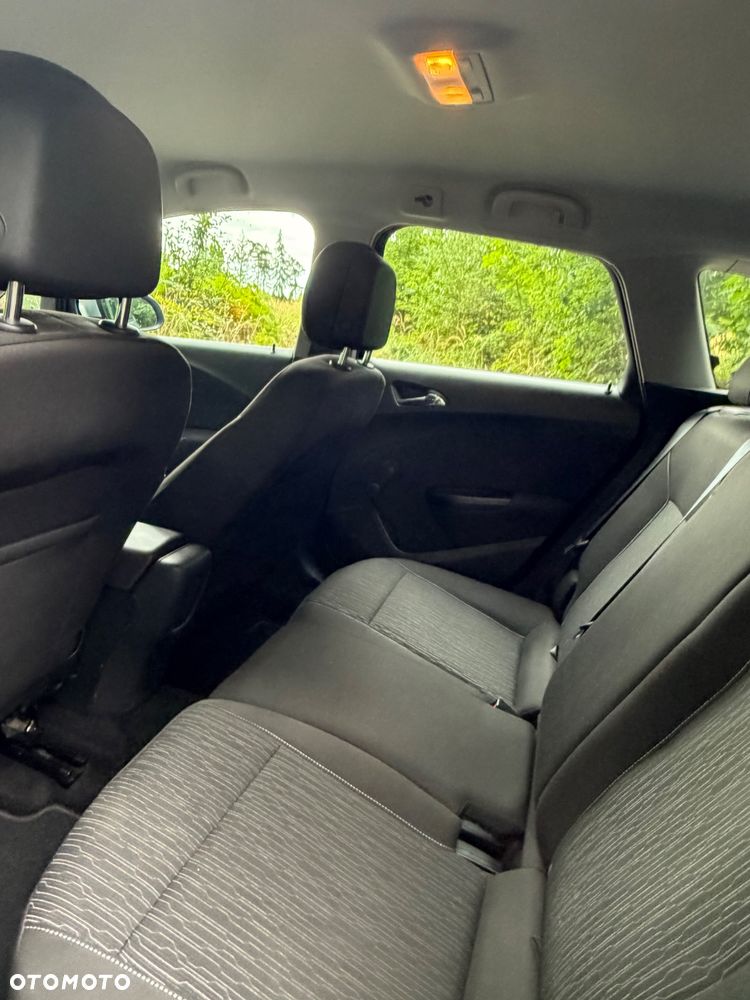 Opel Astra 1.6 CDTI DPF ecoFLEX Start/Stop Exklusiv - 4