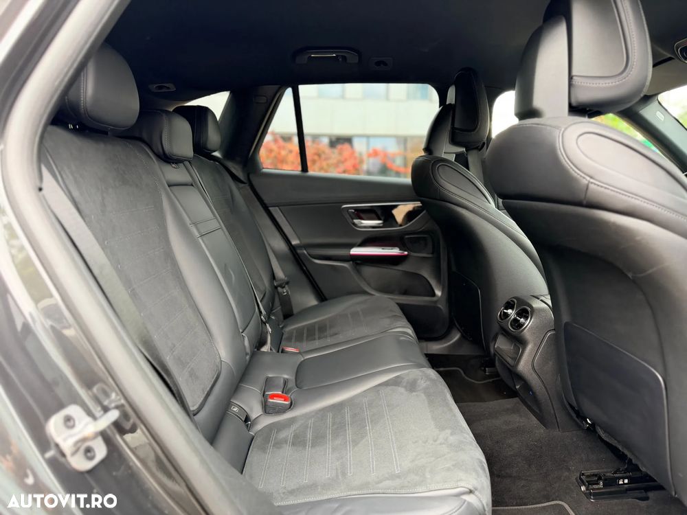 Mercedes-Benz GLC 220 d 4Matic 9G-TRONIC AMG Line Advanced - 27