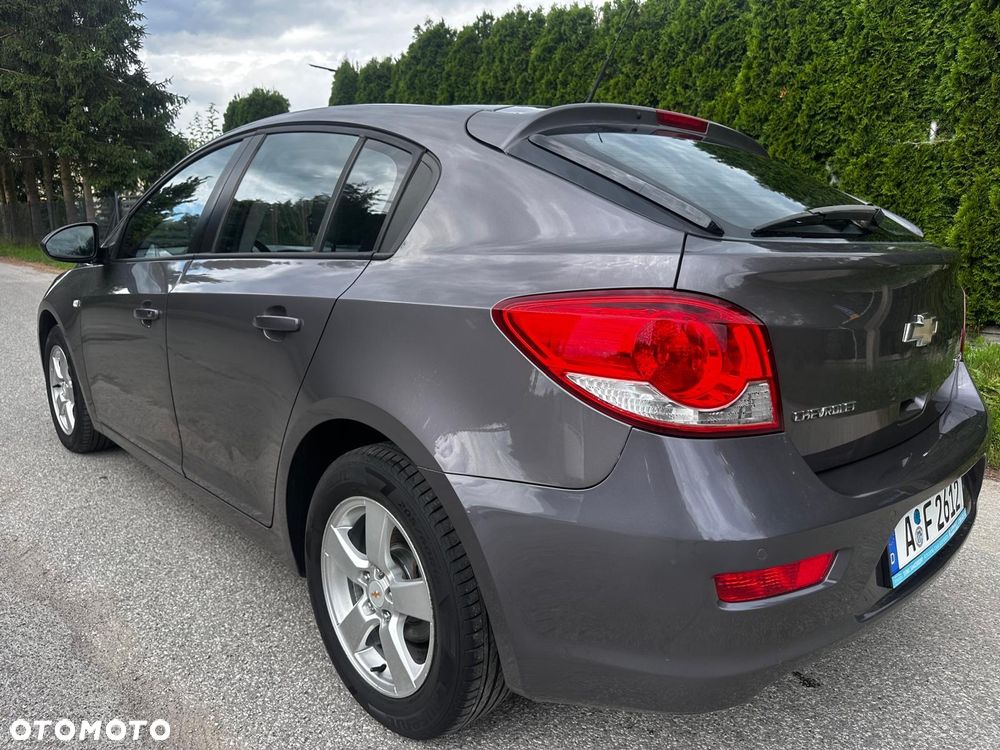 Chevrolet Cruze 1.8 LT+ - 3