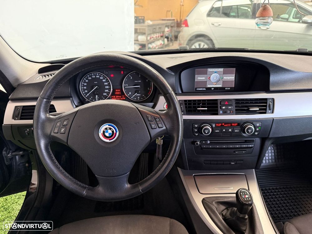 BMW 318 d Touring Sport - 9