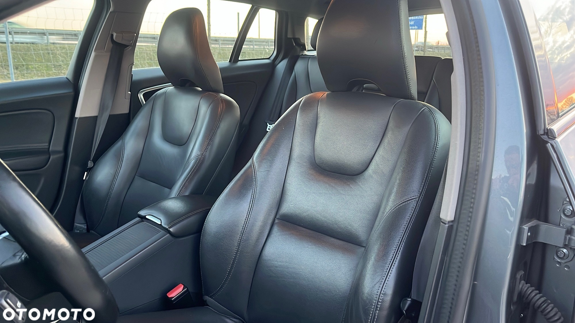 Volvo V60 Cross Country D3 Geartronic - 34