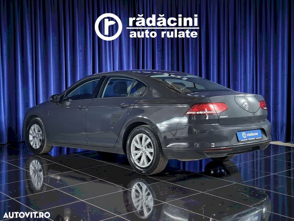 Volkswagen Passat - 7