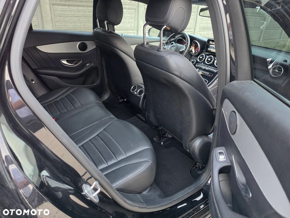Mercedes-Benz GLC 250 d 4Matic 9G-TRONIC AMG Line - 7