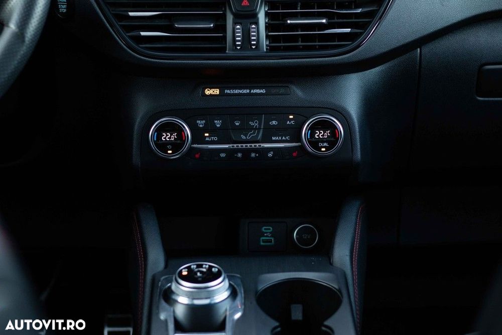 Ford Kuga 2.5 Duratec PHEV ST Line X - 31