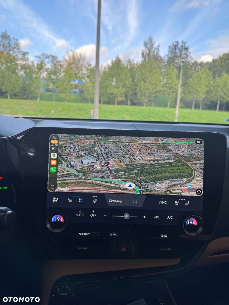 Lexus NX 350h Omotenashi AWD - 12