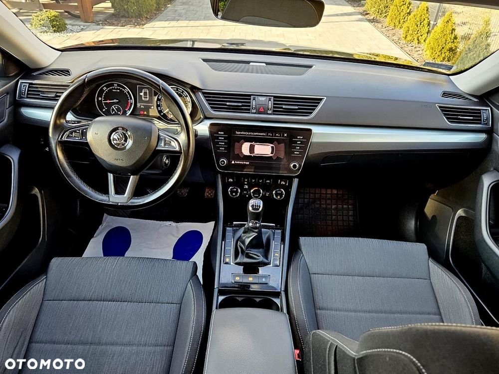 Skoda Superb 2.0 TDI Style - 19