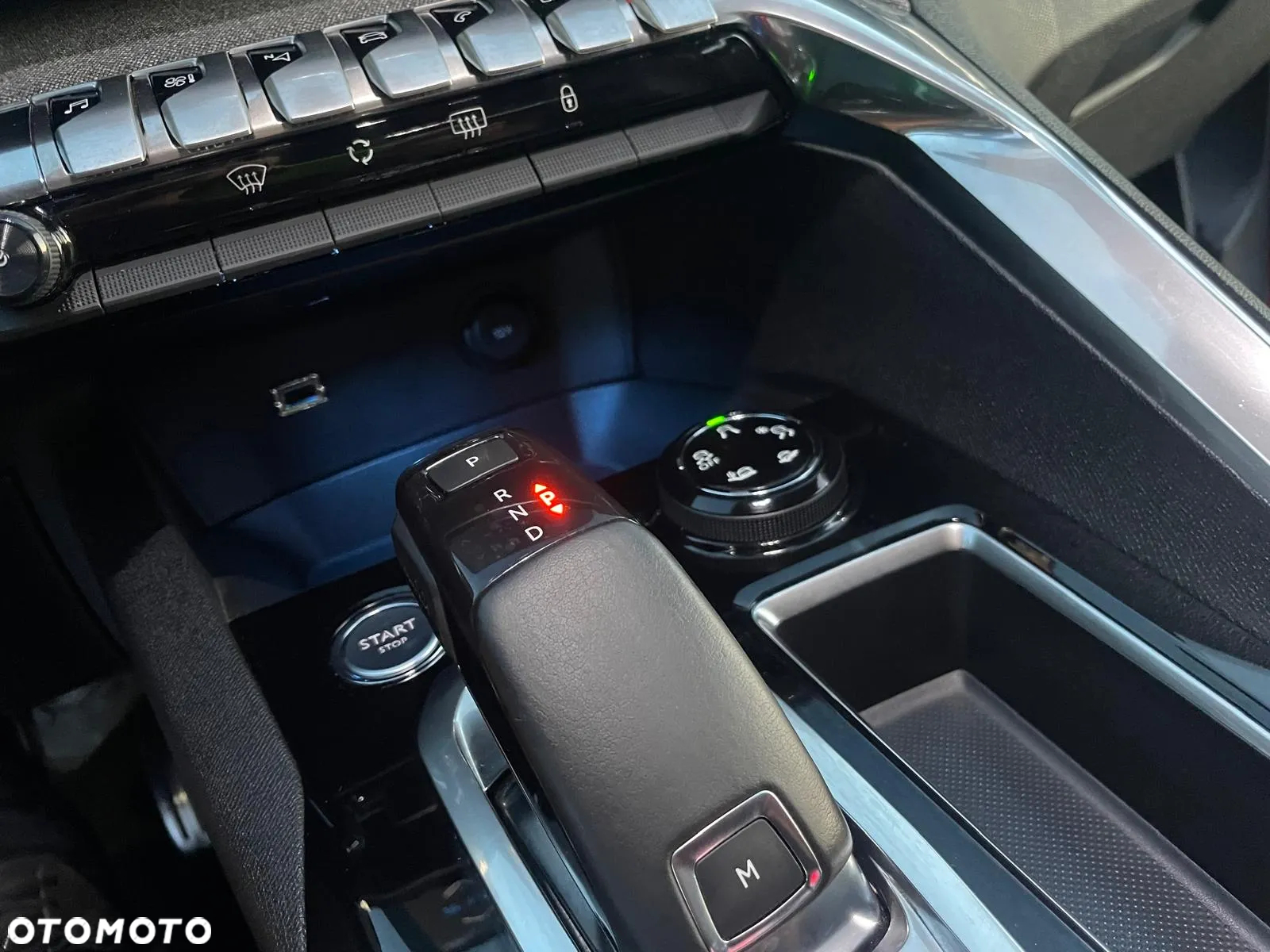 Peugeot 3008 1.2 PureTech GPF Crossway S&S EAT8 - 7