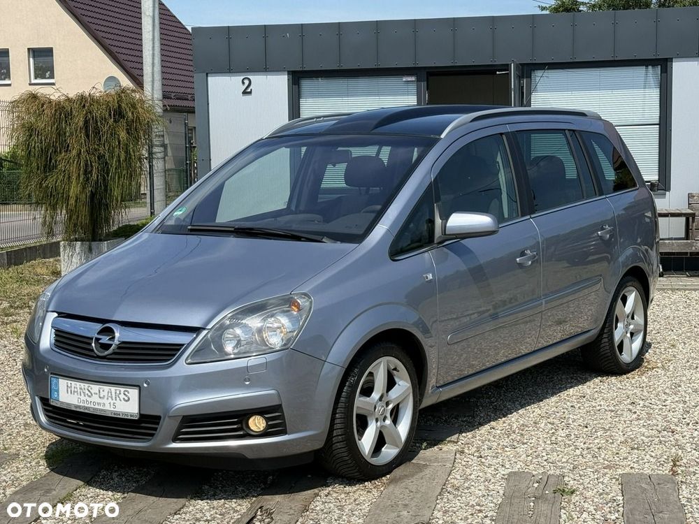 Opel Zafira - 25