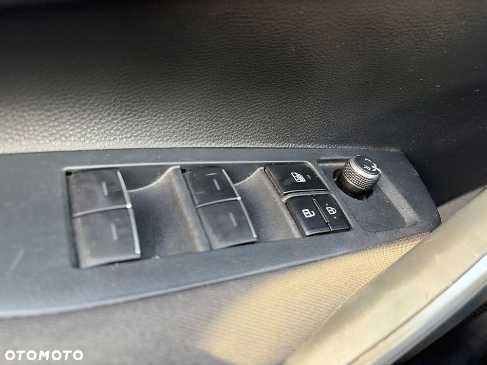 Toyota Corolla - 21