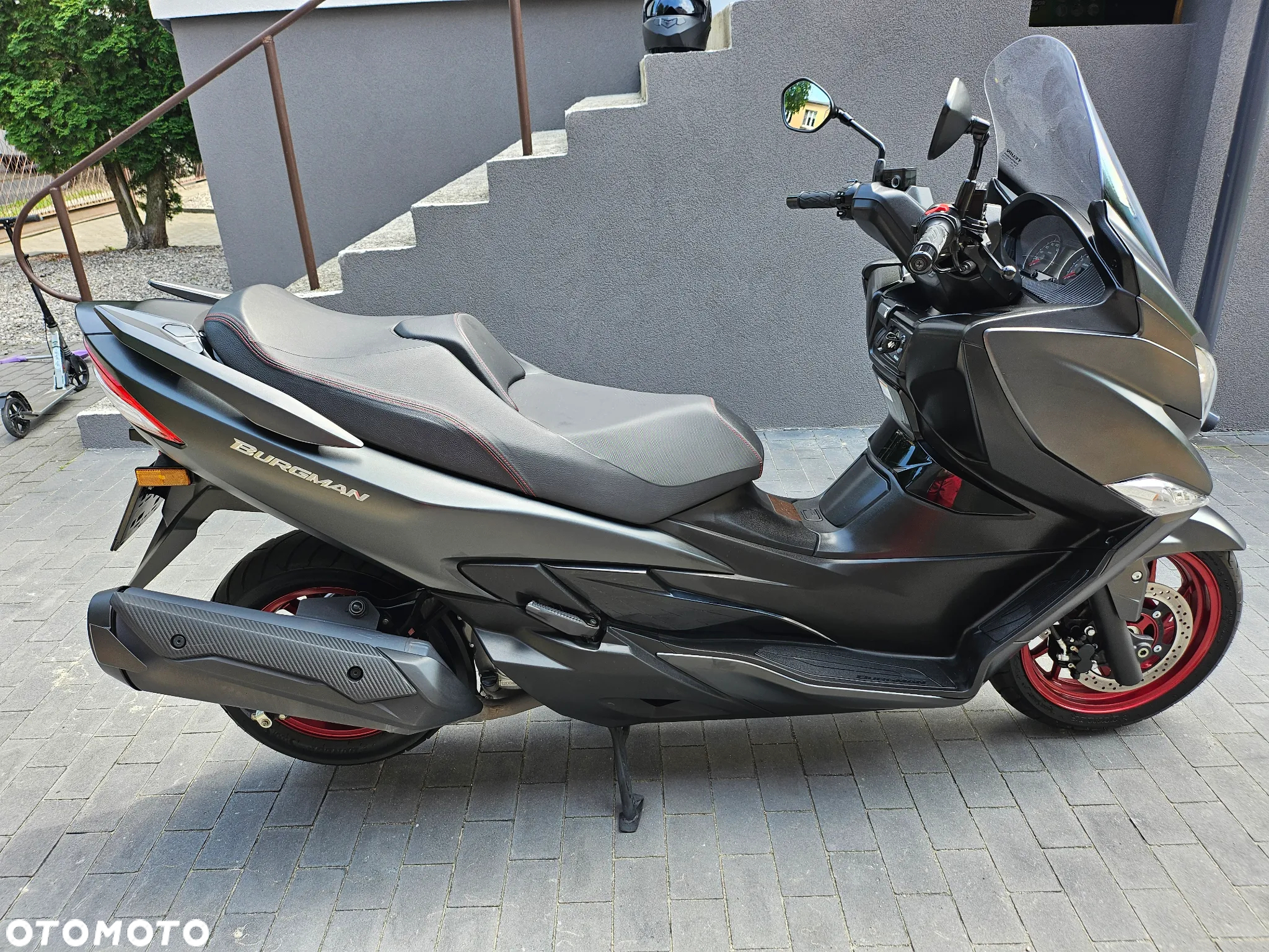 Suzuki Burgman - 5