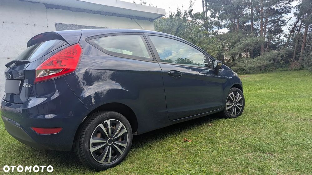 Ford Fiesta - 2