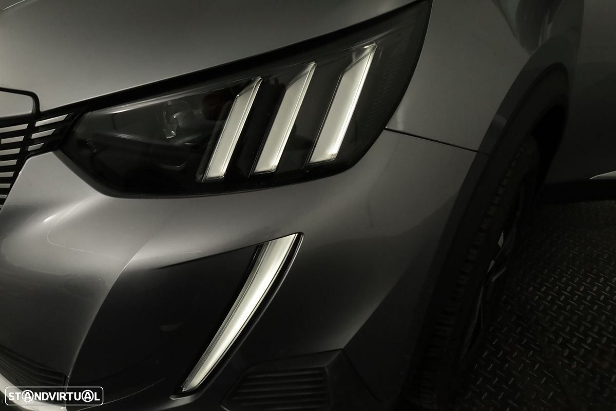 Peugeot e-2008 50 kWh GT - 6