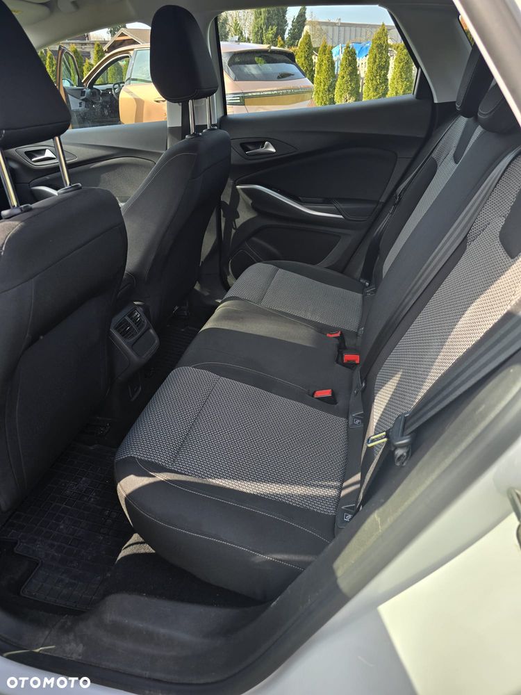 Opel Grandland X 1.2 T GPF Edition S&S - 8