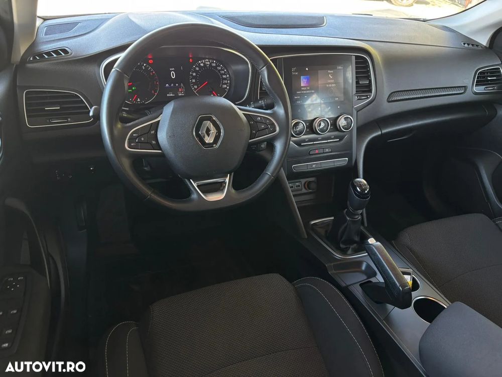 Renault Megane TCe GPF Zen - 32