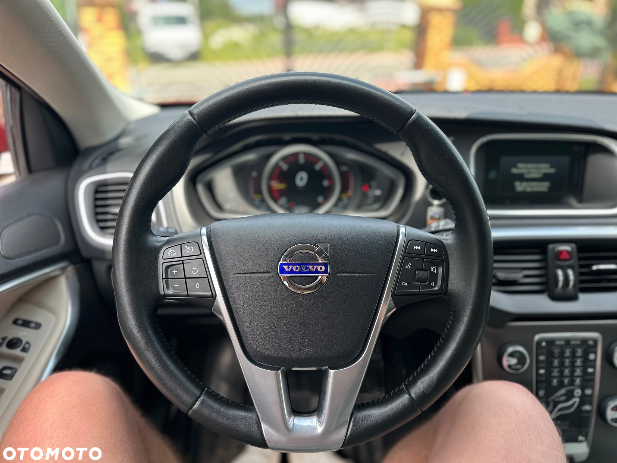 Volvo V40 D2 Drive-E Summum - 4