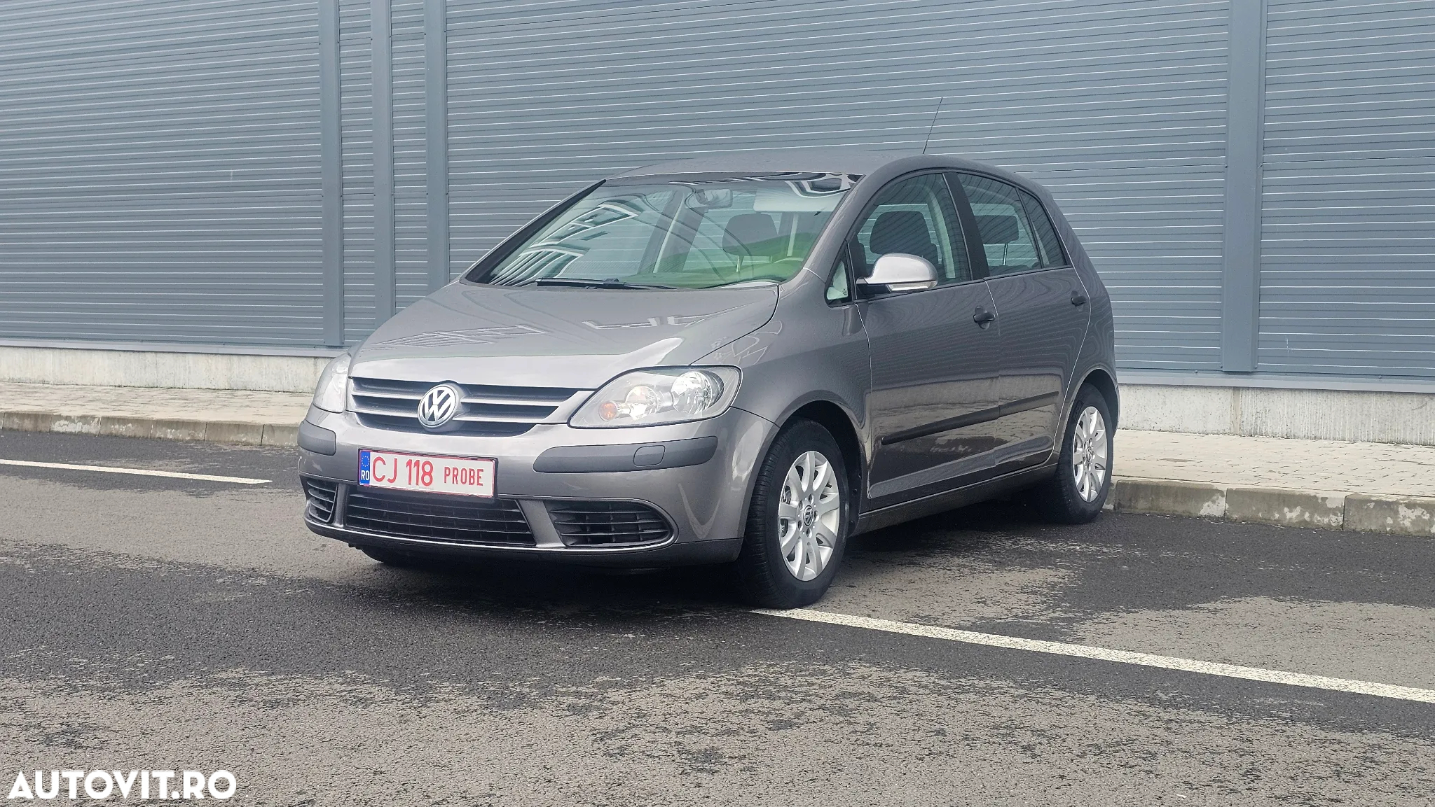 Volkswagen Golf Plus 1.9 TDI Comfortline DPF DSG - 15
