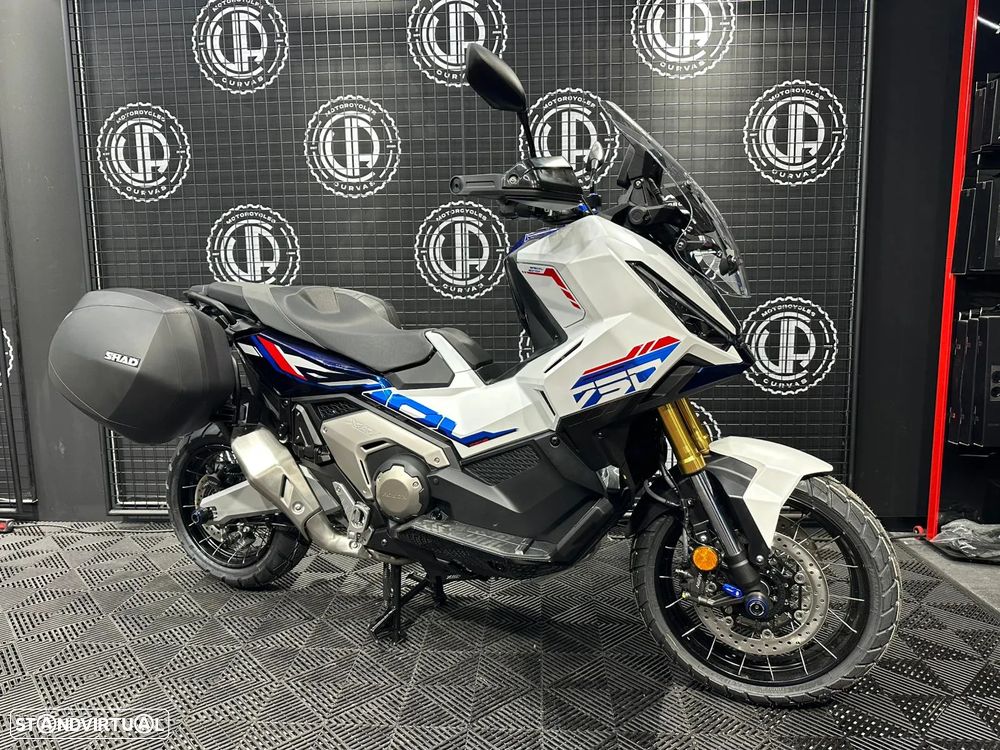 Honda X-ADV 750 (MOTO DE SERVIÇO) - 1