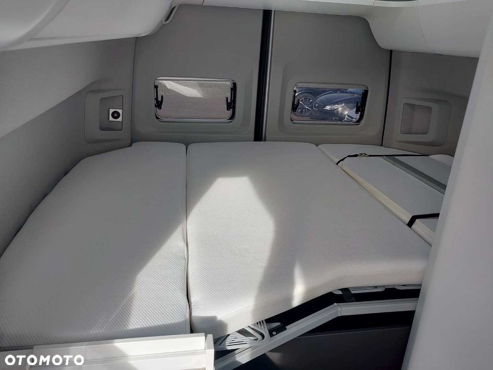 Volkswagen Grand California - 15