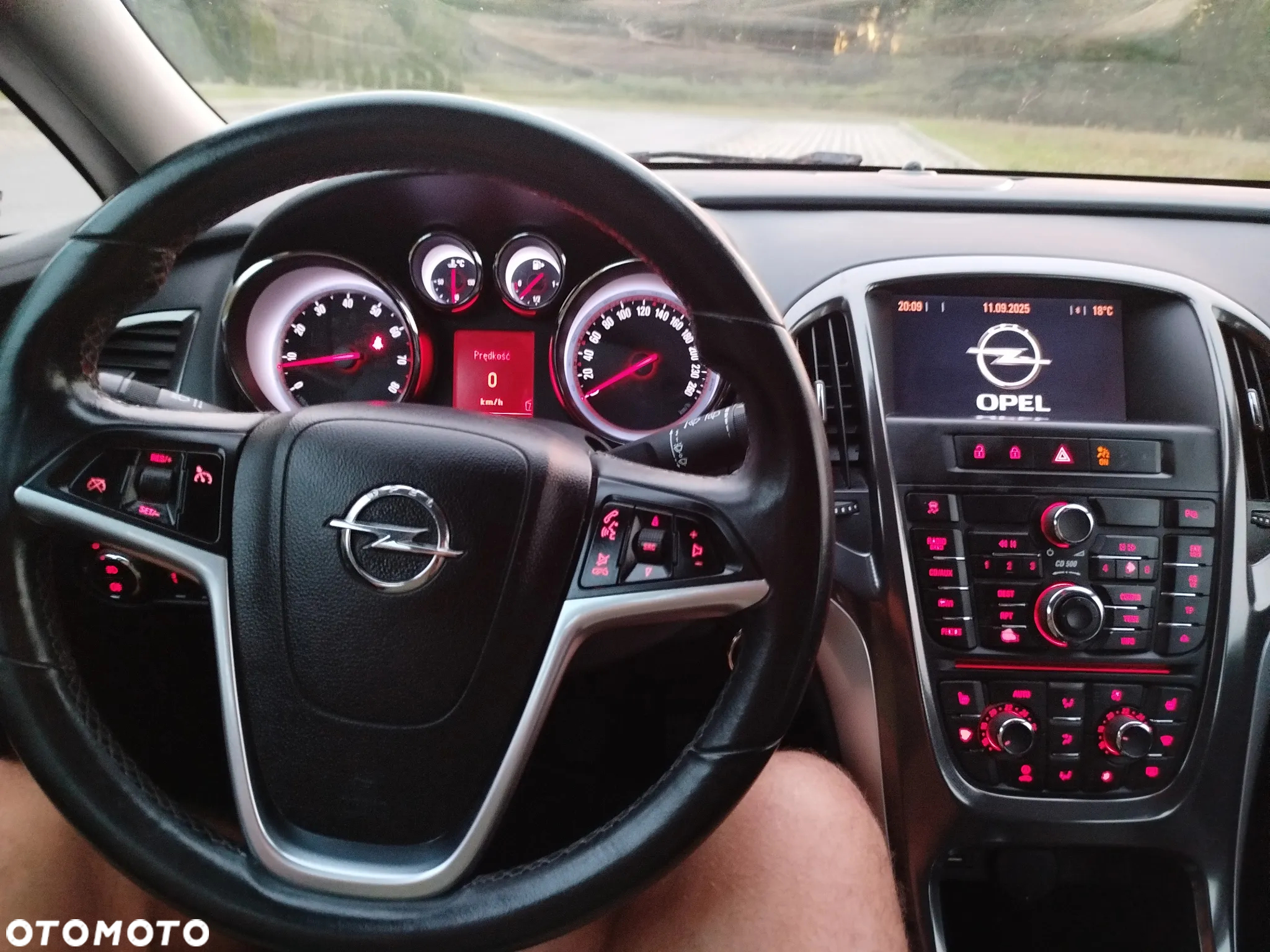 Opel Astra 1.4 Turbo Cosmo - 6