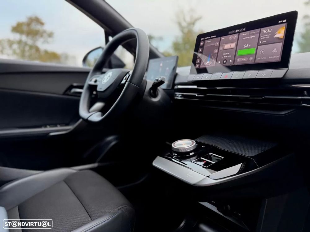 MG MG4 64 kWh Luxury - 13