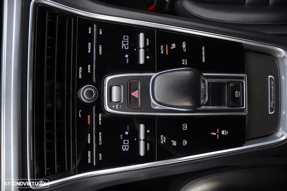 Porsche Panamera Sport Turismo 4 E-Hybrid - 34