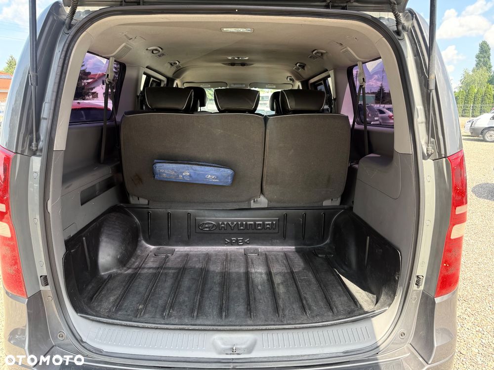 Hyundai H-1 Starex - 6