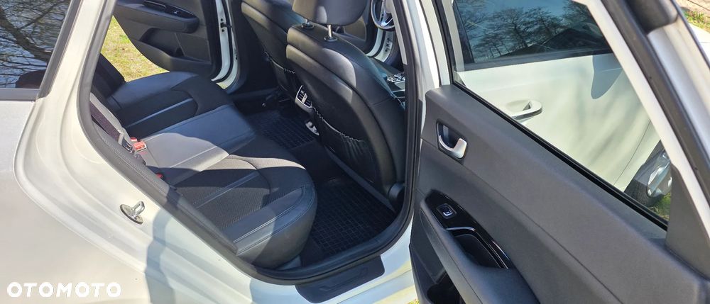 Kia Optima 1.7 CRDI L DCT - 15