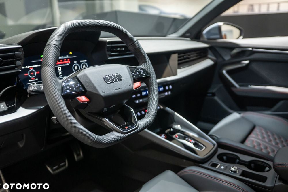 Audi RS3 Sportback - 11