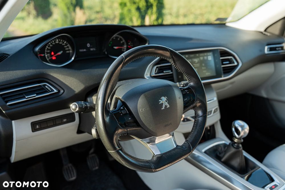 Peugeot 308 - 5