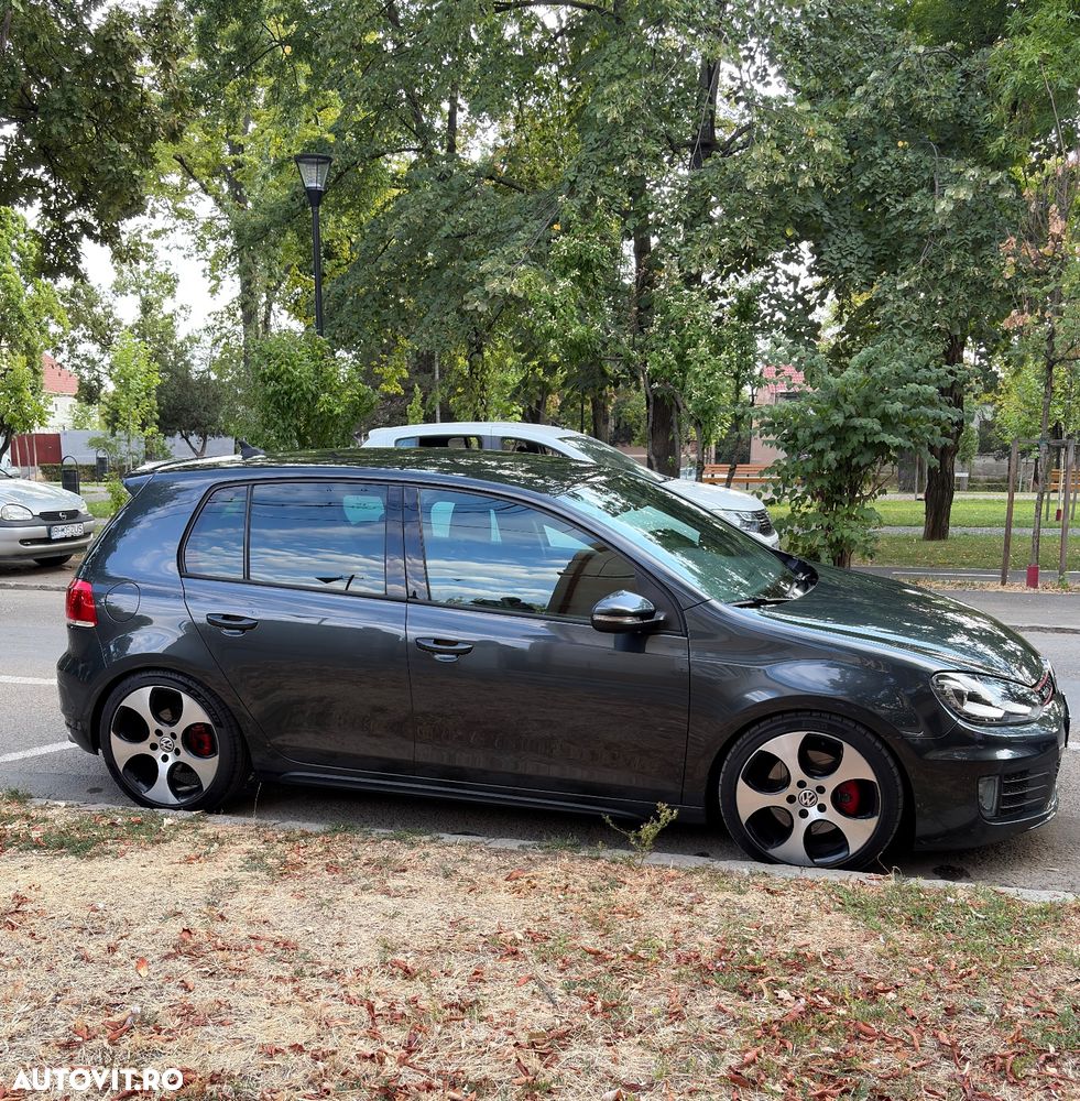 VOLKSWAGEN Golf 2011 — imagine 7