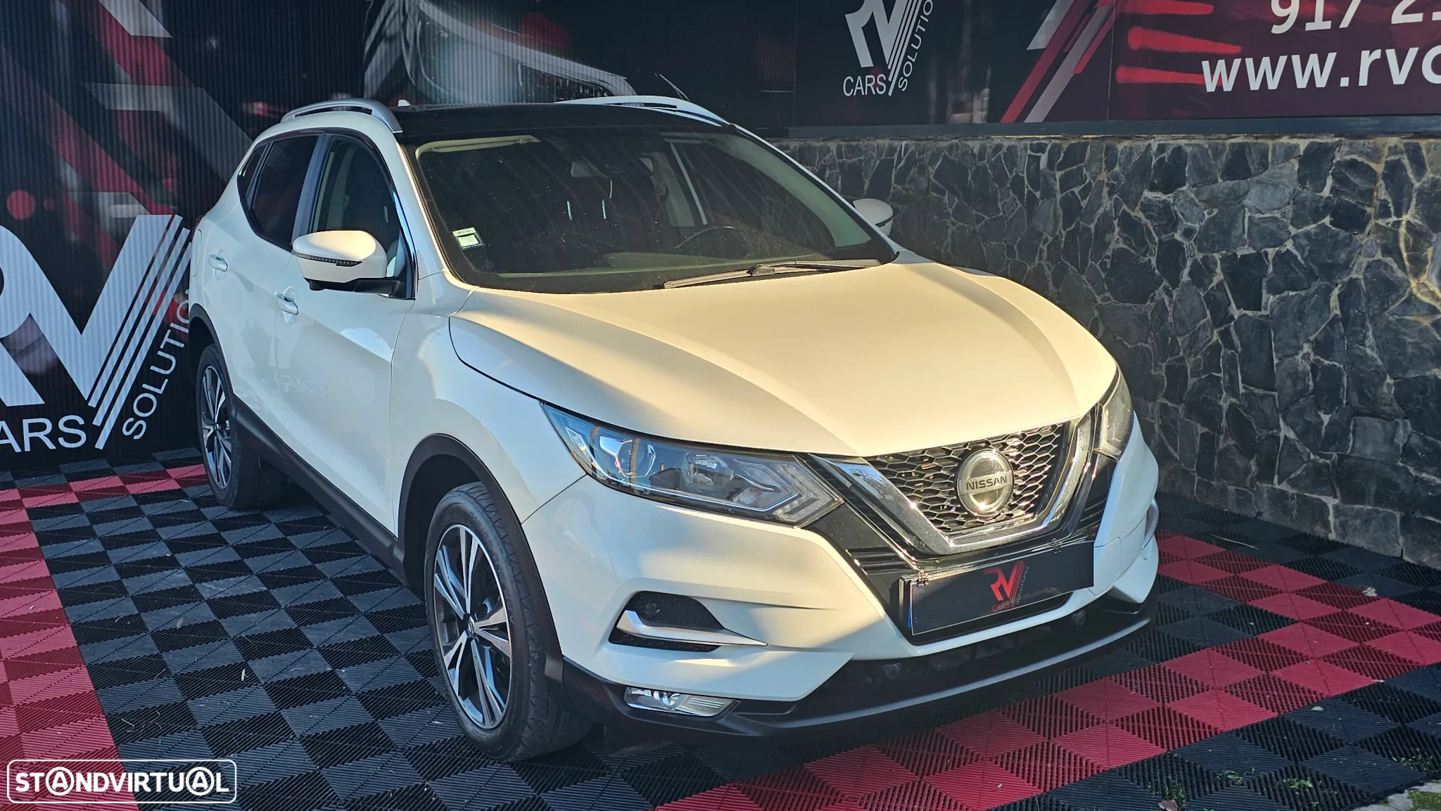 Nissan Qashqai 1.5 dCi N-Connecta J18+Led - 39