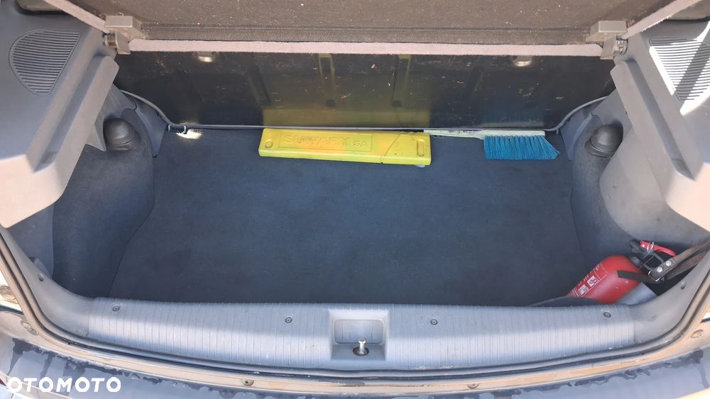 Opel Corsa 1.0 12V Base / Start - 16