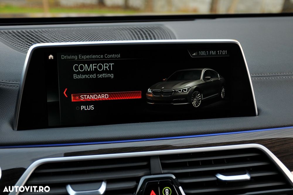 BMW Seria 7 740e iPerformance - 22