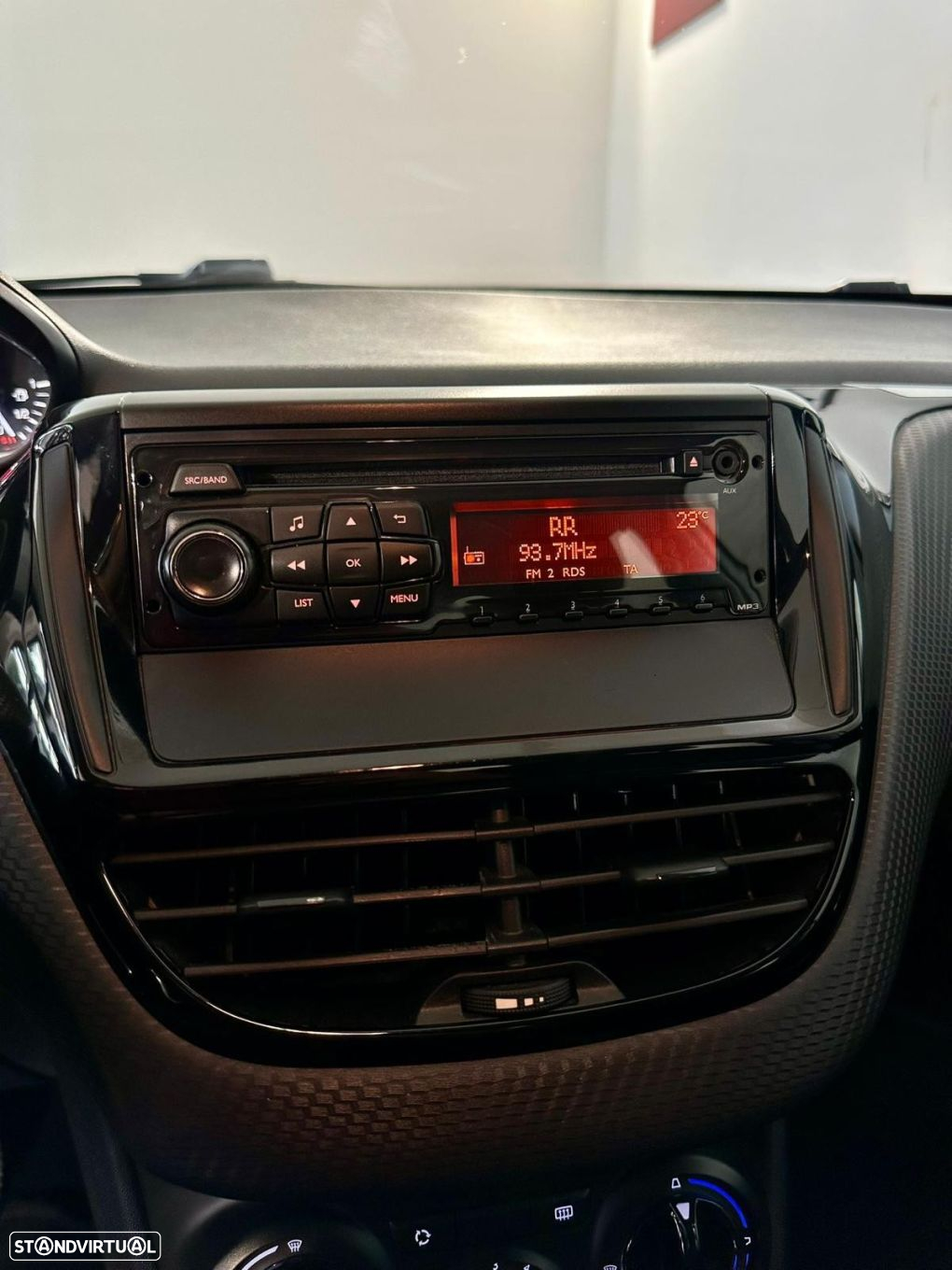 Peugeot 2008 1.2 VTi Access - 14