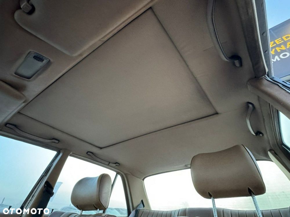 Mercedes-Benz W123 - 15