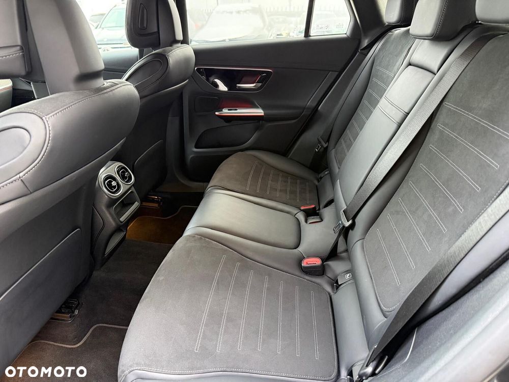 Mercedes-Benz GLC - 10