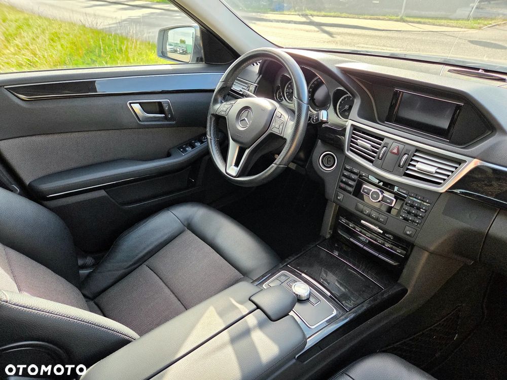 Mercedes-Benz Klasa E 200 BlueEFFICIENCY 7G-TRONIC Avantgarde - 14