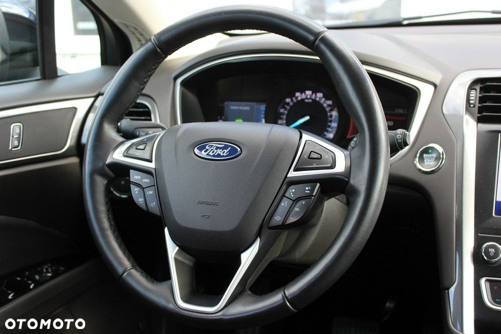 Ford Mondeo 2.0 Hybrid Trend - 32