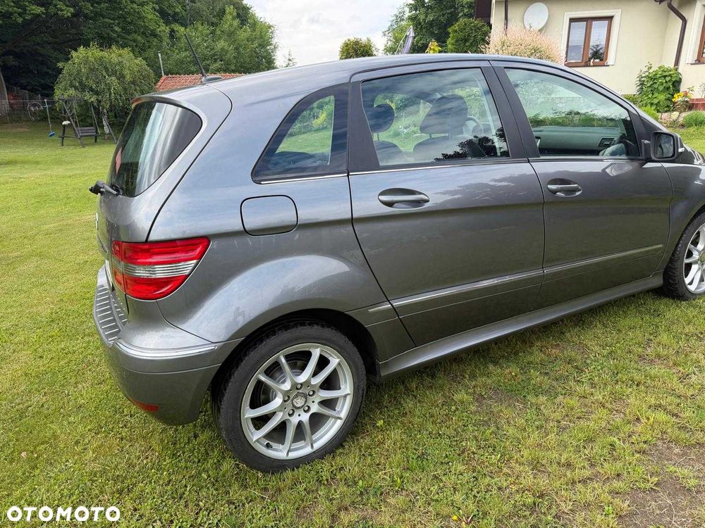 Mercedes-Benz Klasa B - 2