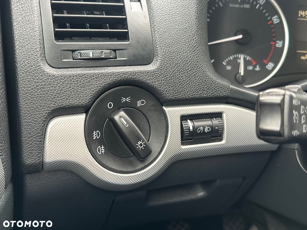 Skoda Octavia 1.8 TSI Ambition - 28