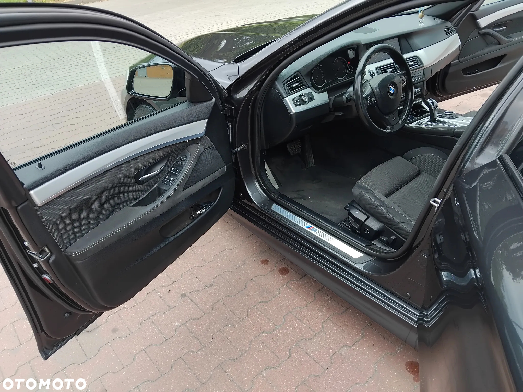 BMW Seria 5 - 12