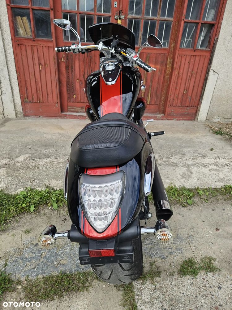 Suzuki Boulevard - 8