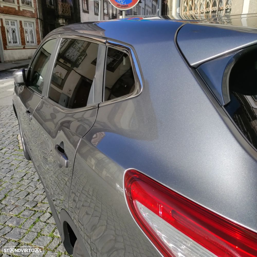 Nissan Qashqai 1.5 dCi N-Connecta - 3