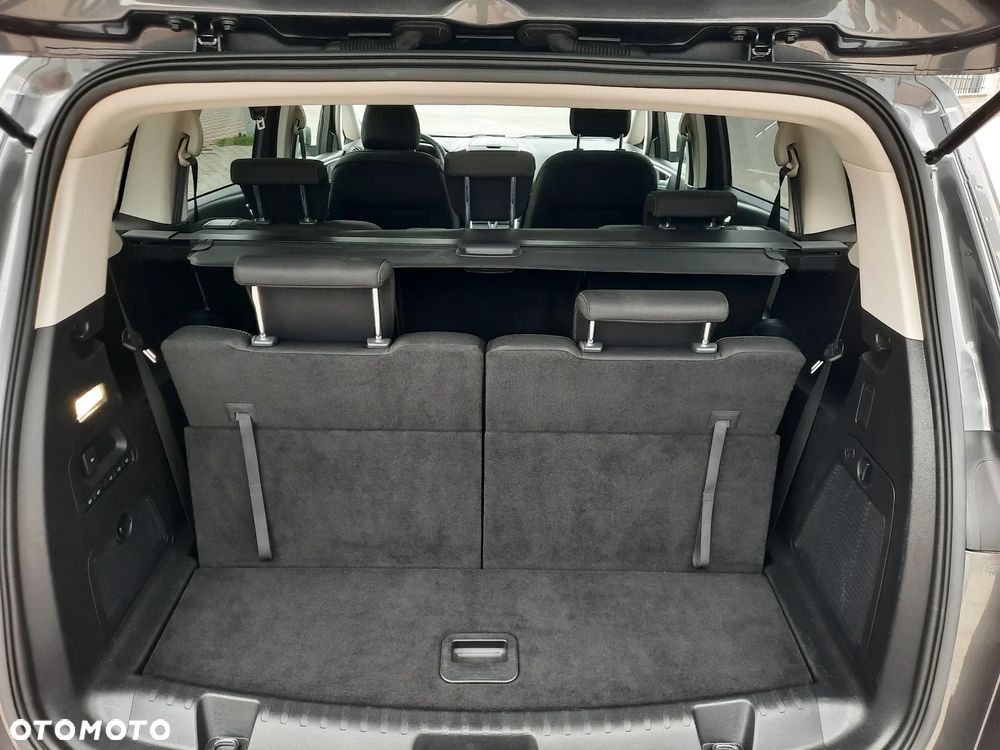 Ford S-Max - 20