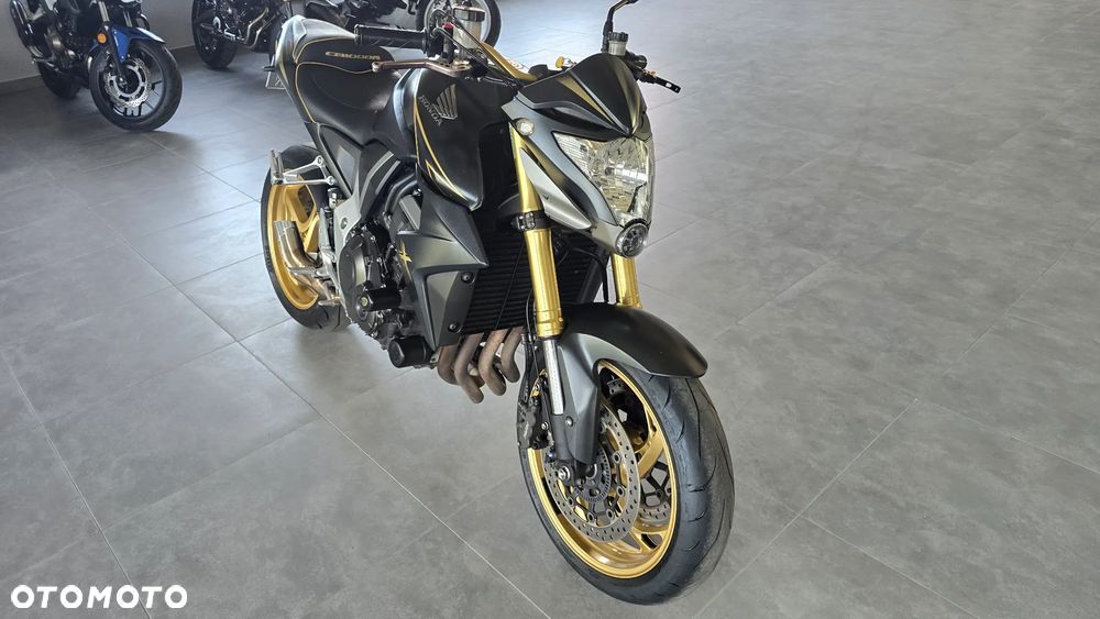 Honda CB - 22