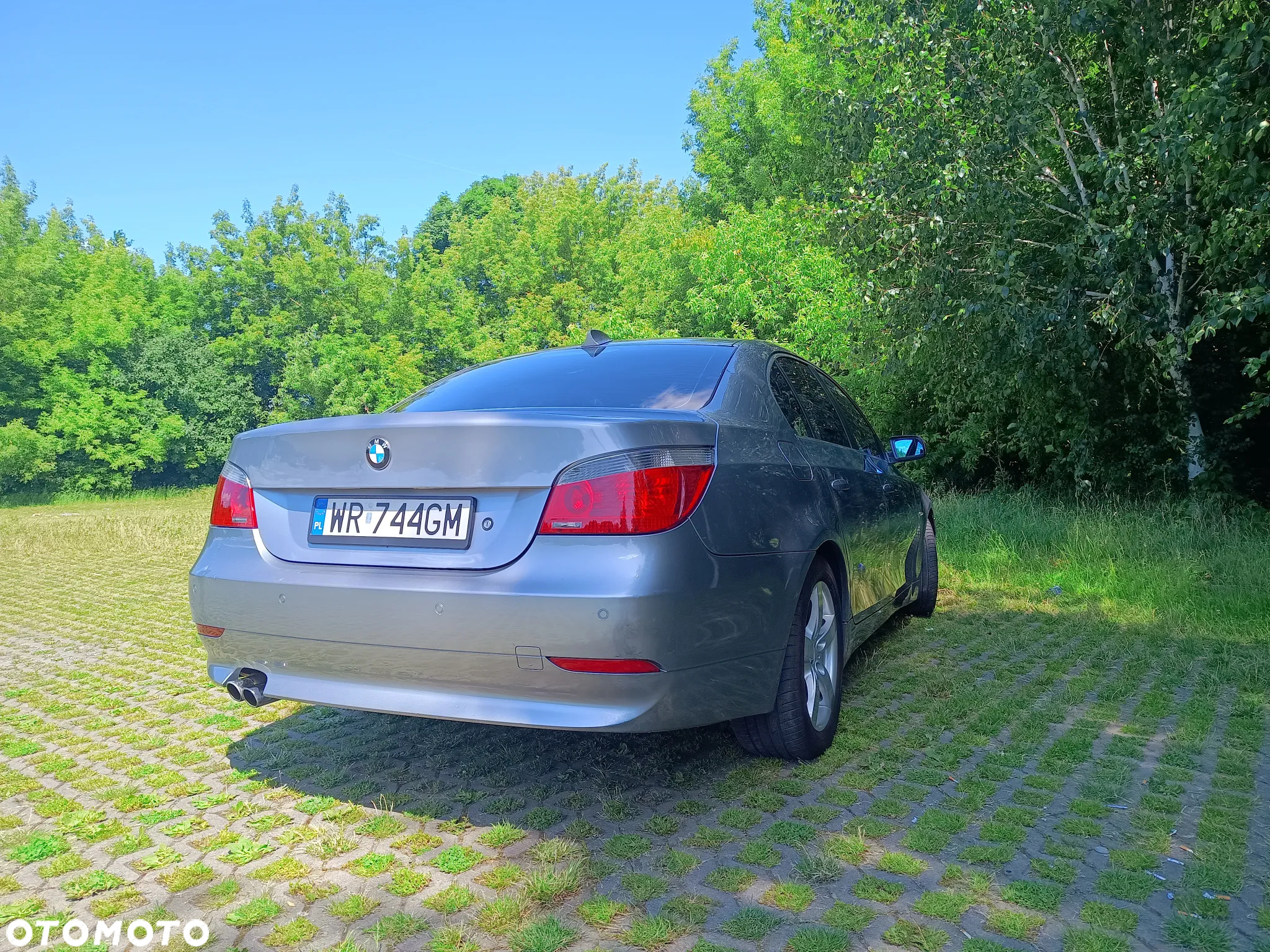 BMW Seria 5 520i - 14